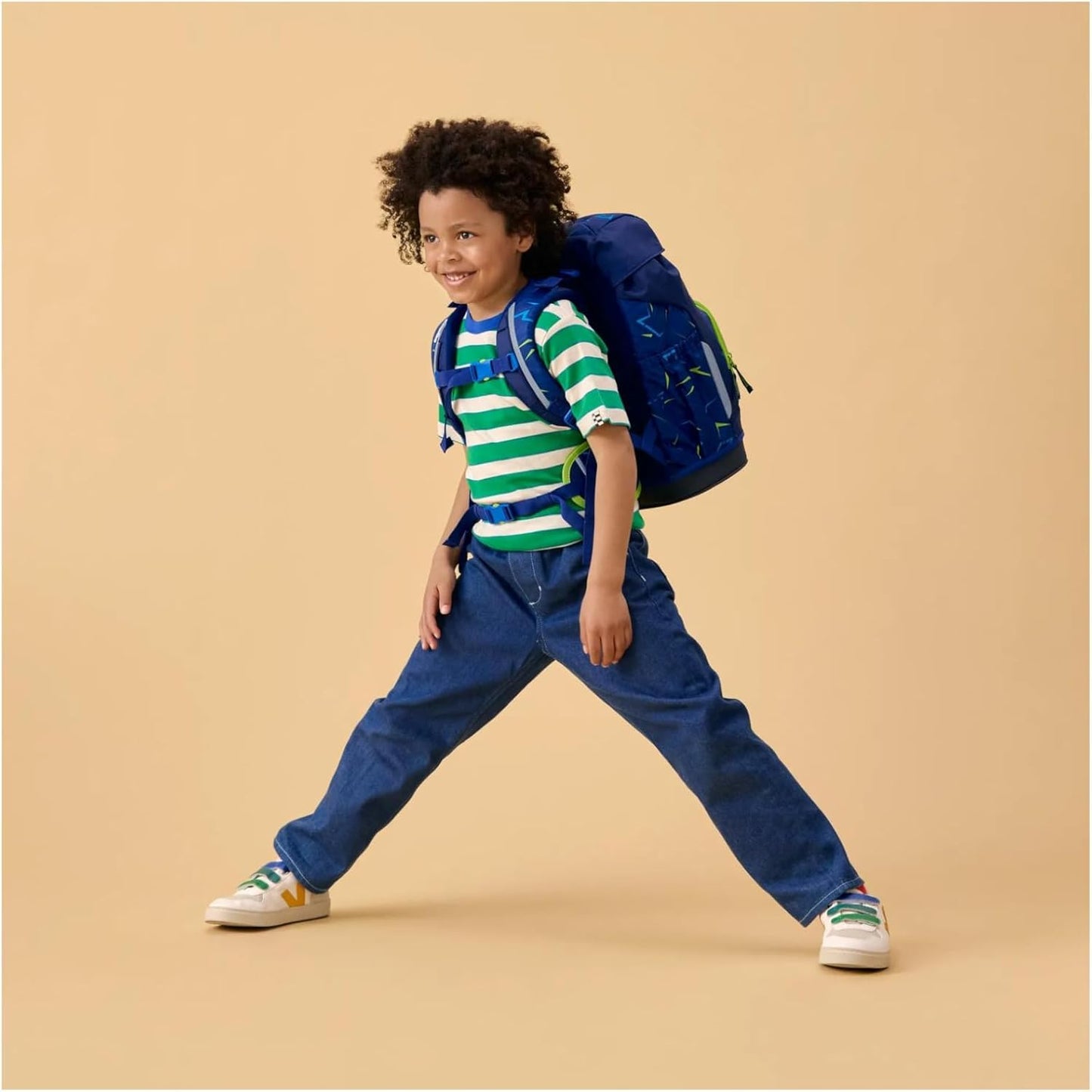 Zaino ergobag Flex per scuola elementare, modello Front Runbear, con design colorato e scomparti spaziosi per bambini