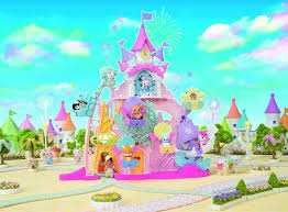 Set di gioco Epoch 5841 Sylvanian Families Il Parco dei Divertimenti Incantato, scena con attrazioni e personaggi sylvanian.