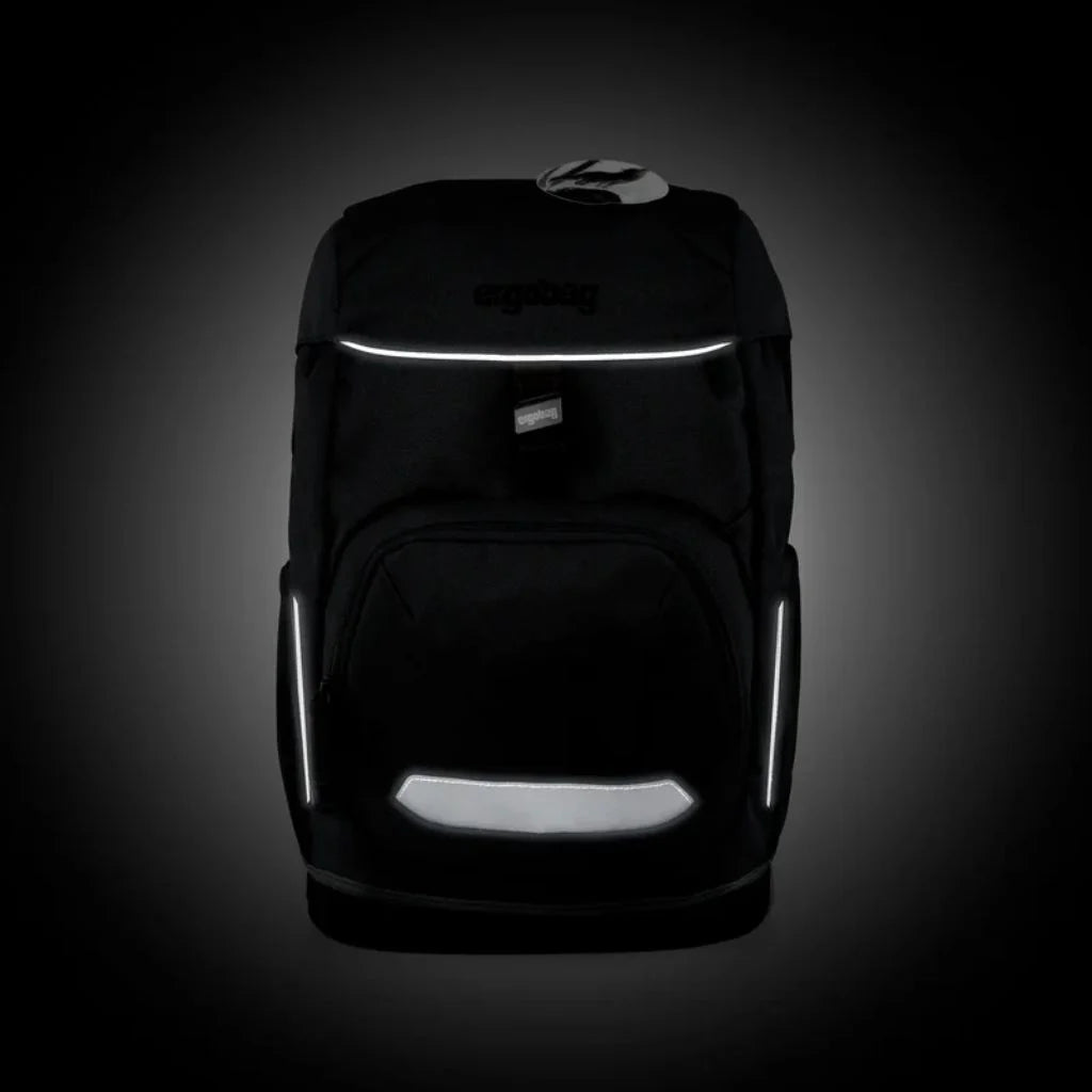Zaino ergobag Flex Magic CloudBear per scuola elementare, con design di nuvole e stelle, spazioso e resistente per bambini.