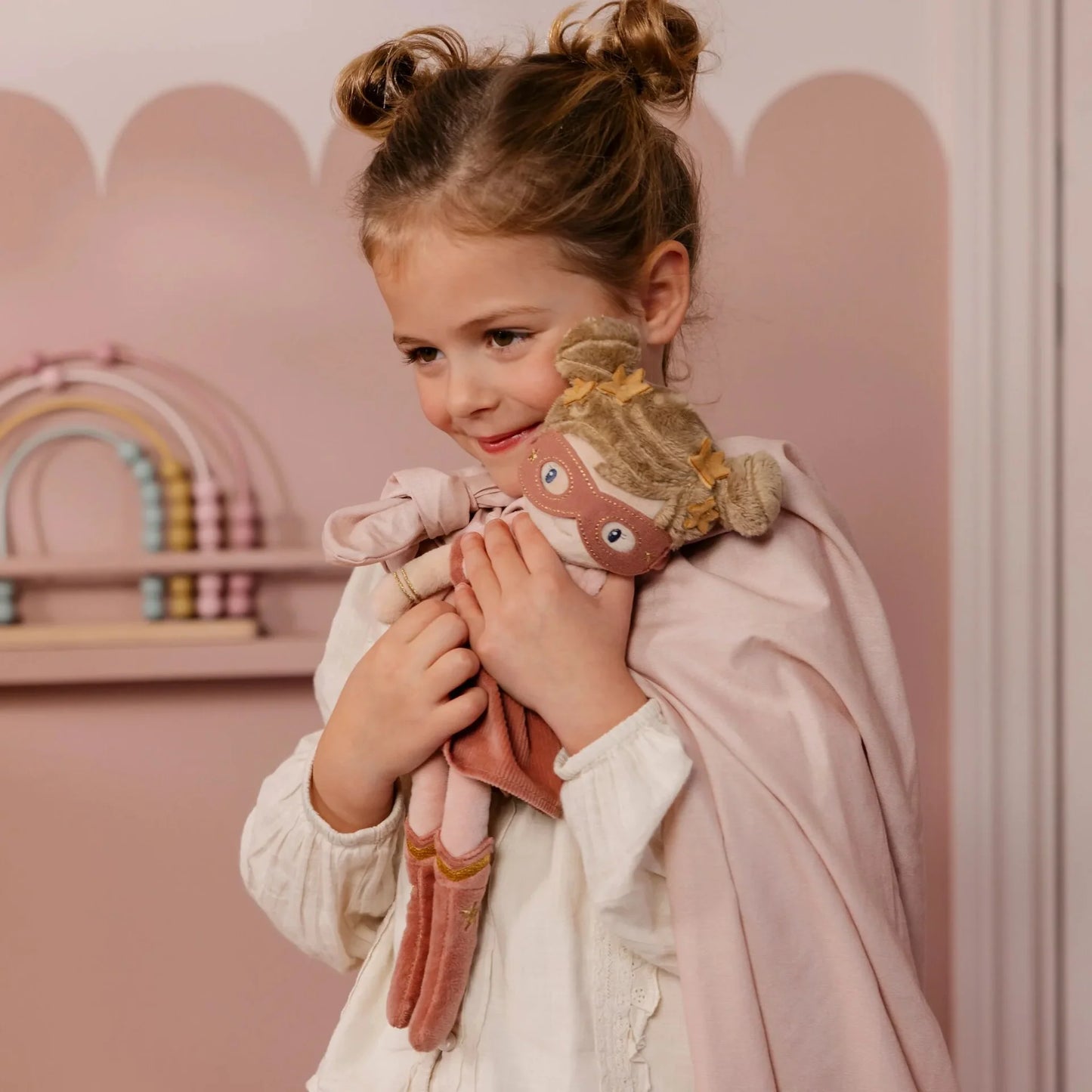 Little Dutch® Bambola Peluche Supereroina Rosa  35 cm