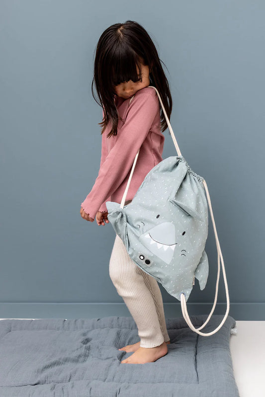 Sacca con coulisse Trixie Mr. Shark, design nautico con stampa di squalo, ideale per trasporto e conservazione.