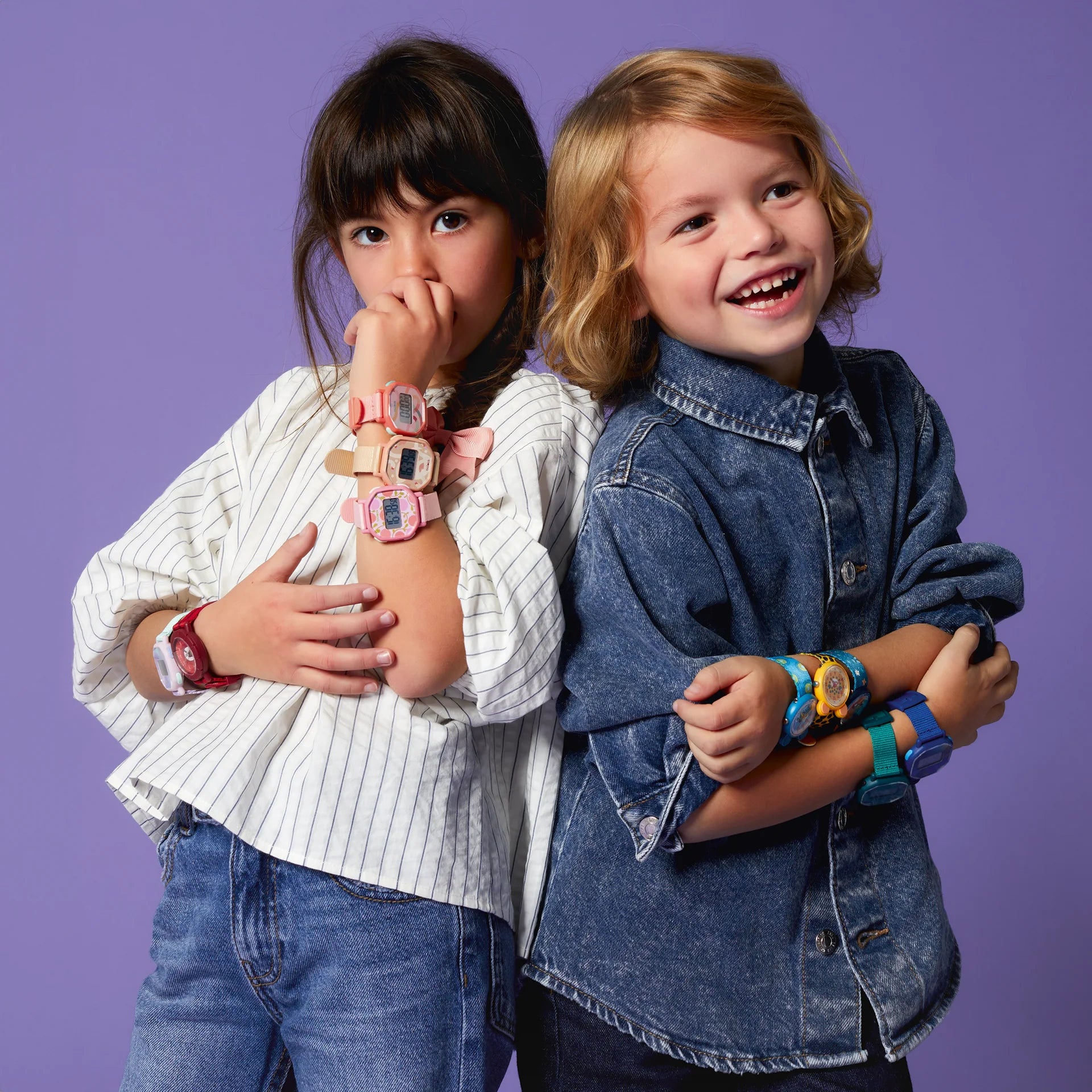 Orologio digitale Djeco Ticlock Dolce Libertà con display colorato e design divertente, ideale per bambini.