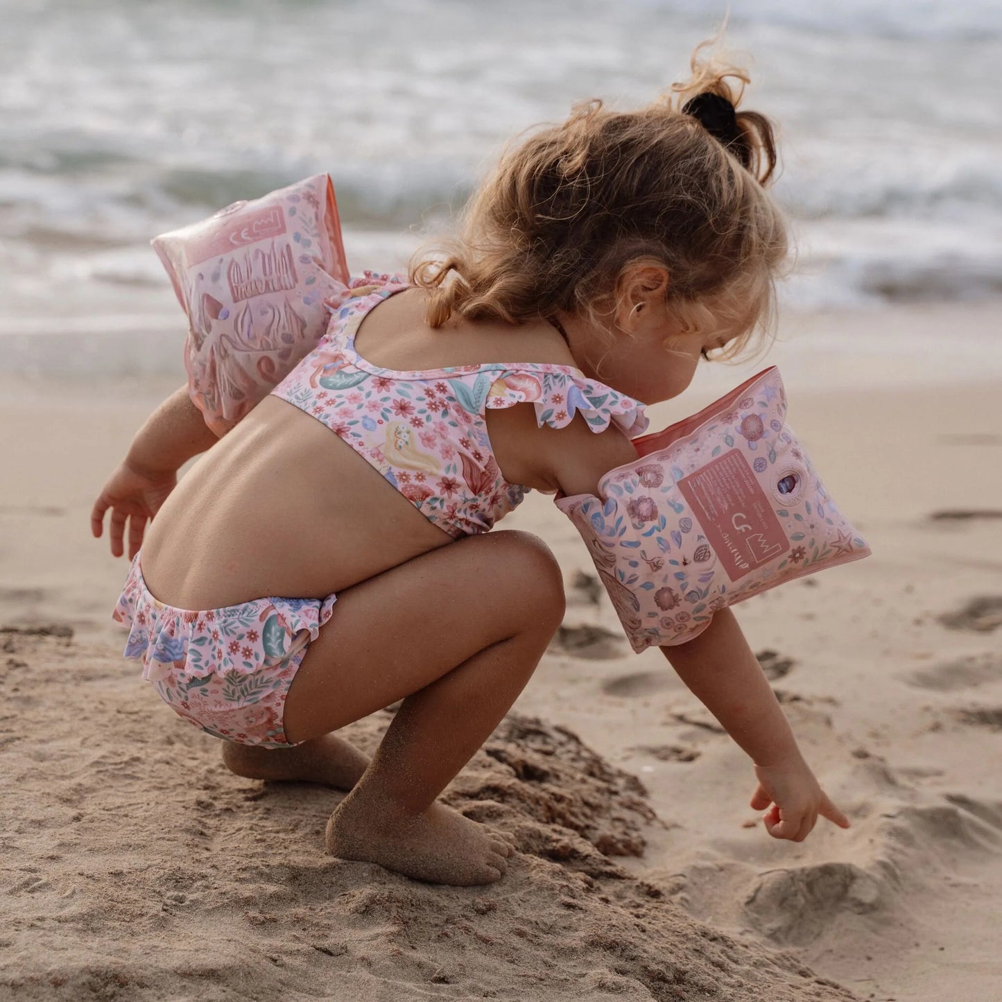 Bracciolo mare Little Dutch Dreamy Mermaid con design di sirena e dettagli colorati, adatto per bambini.