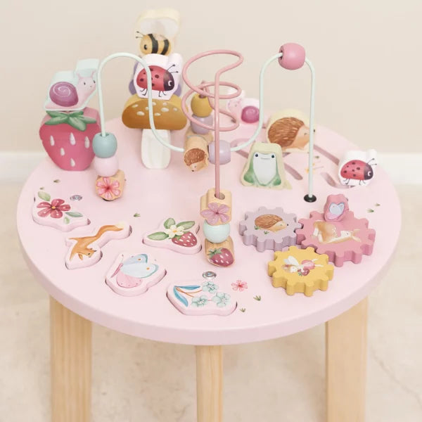 Tavolo multiattività Fairy Garden di Little Dutch, gioco educativo con superfici colorate e dettagli a tema fiabesco.