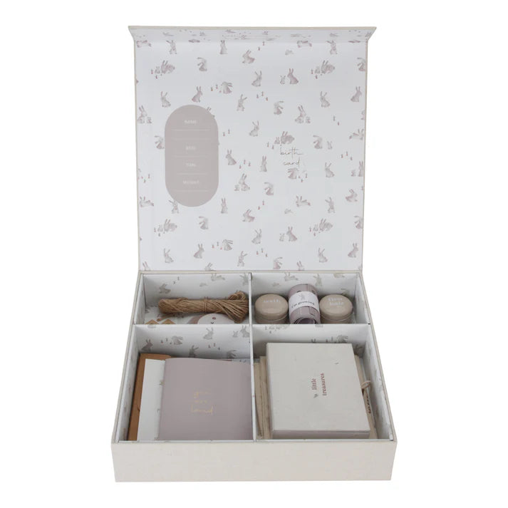 Scatola dei ricordi Little Dutch Baby Bunny, contenitore decorativo in stile dolce e naturale, ideale per conservare ricordi e foto.