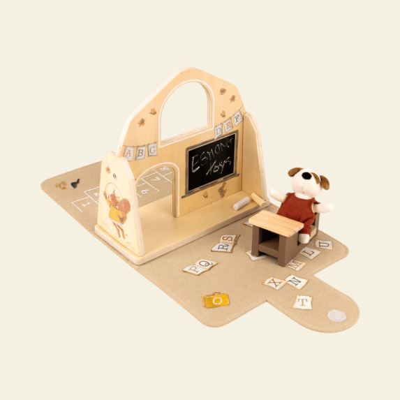 Casa delle bambole Egmont Toys Eddie il cane mini mondo, scuola di giocattoli con dettagli colorati e realistici.