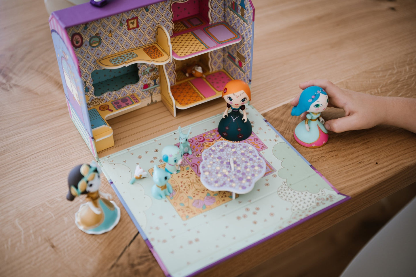 Djeco Tinyly Casetta di Bluchka & Indie - Emotions Toy