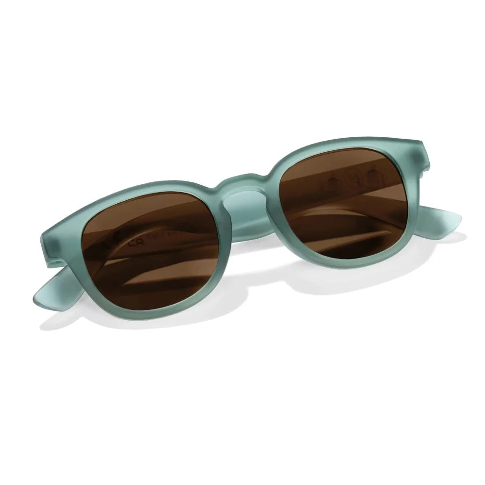 Occhiali da sole Little Dutch Ocean Green con montatura colorata e lenti trasparenti, ideali per bambini e stile estivo.