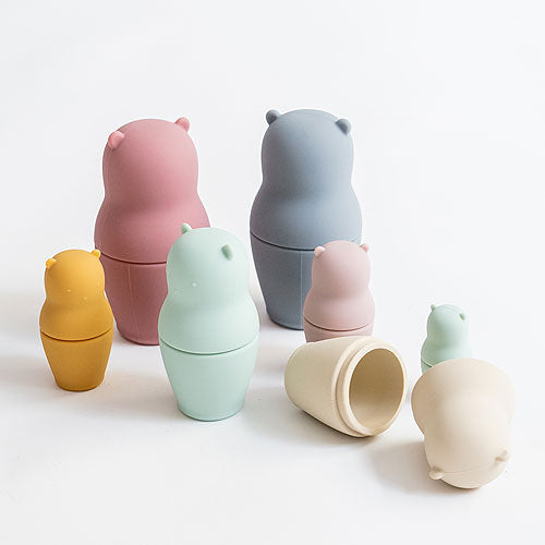 Saro Baby Matrioske impilabili in silicone Rosa - Emotions Toy