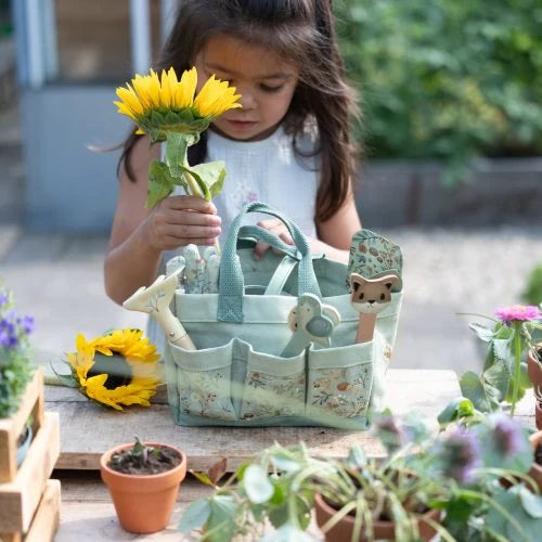 Set di 10 pezzi di giochi d'imitazione Little Dutch Forest Friends, attrezzi e accessori per il giardinaggio per bambini.