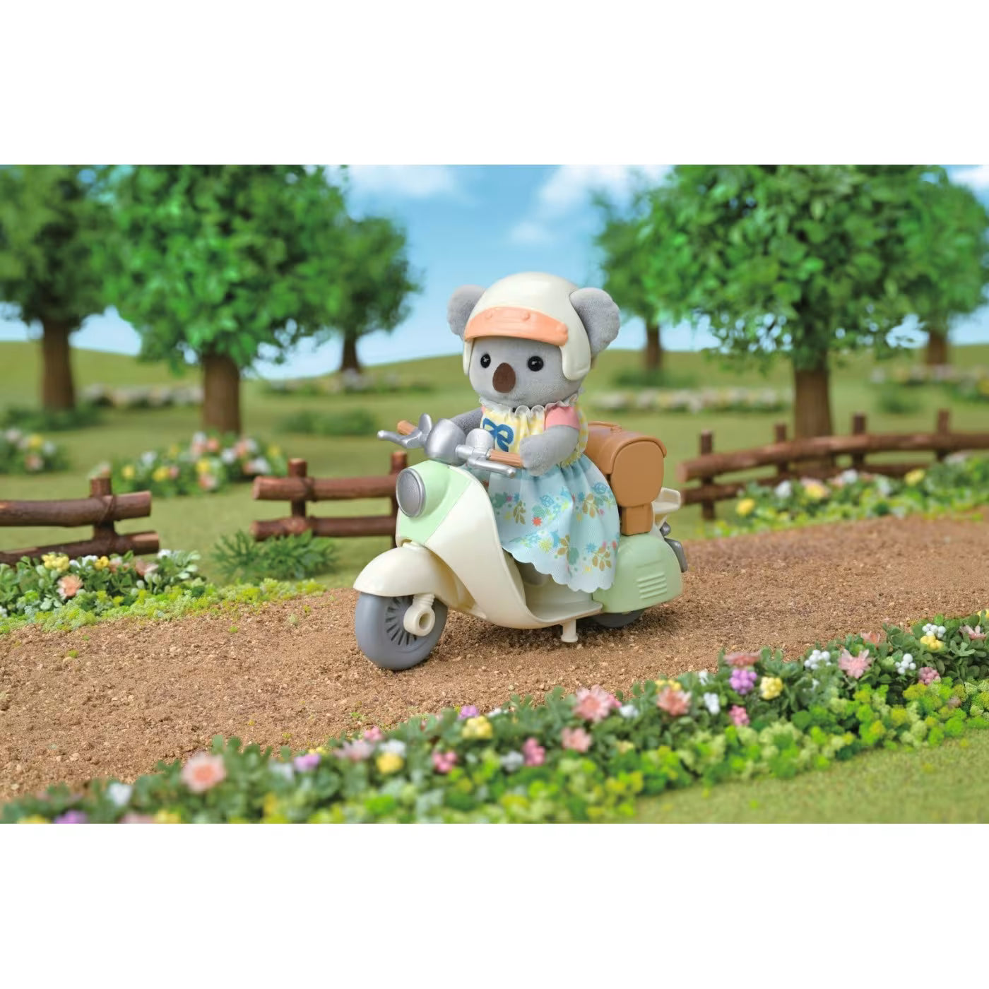 Epoch 5832 Sylvanian Families Mamma Koala In Scooter