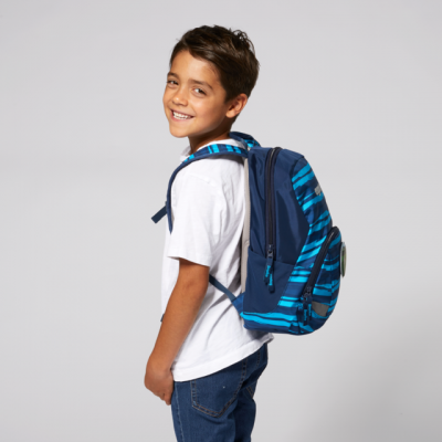 Zaino ergonomico ergobag JUNGLE per scuola materna, colore blu, con spallacci regolabili e design resistente e pratico.